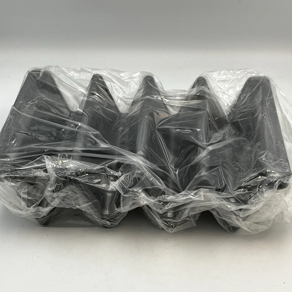 Pampered Chef V Shaped Baking Pan Set Of 2 For Tacos NEW in Box